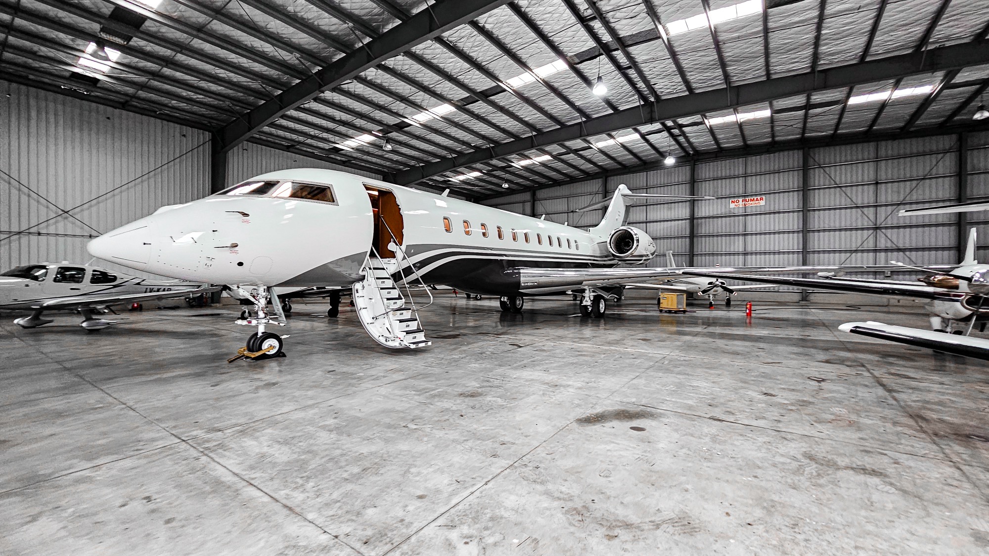 Bombardier Global 5000