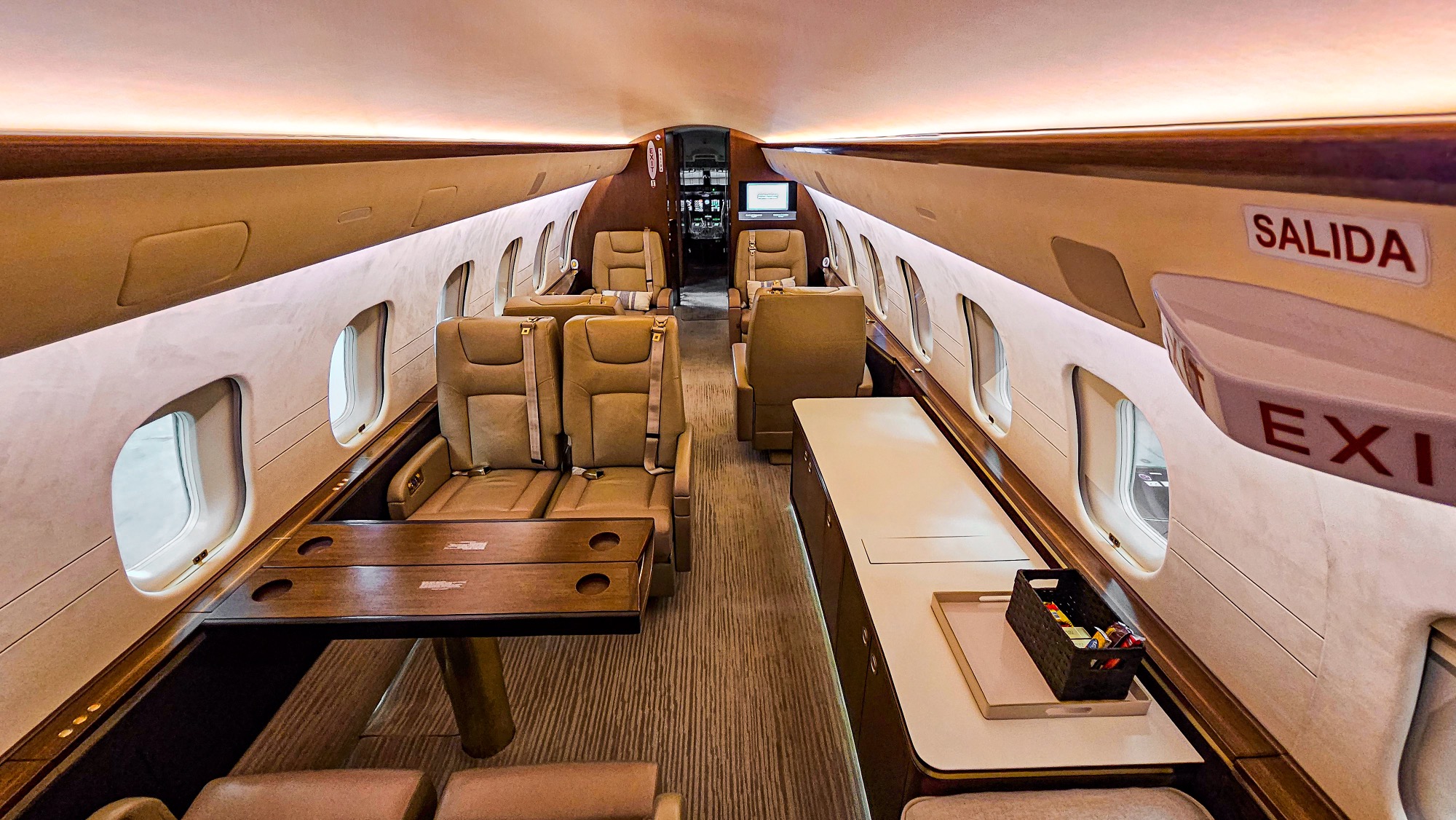 Bombardier Global 5000 9