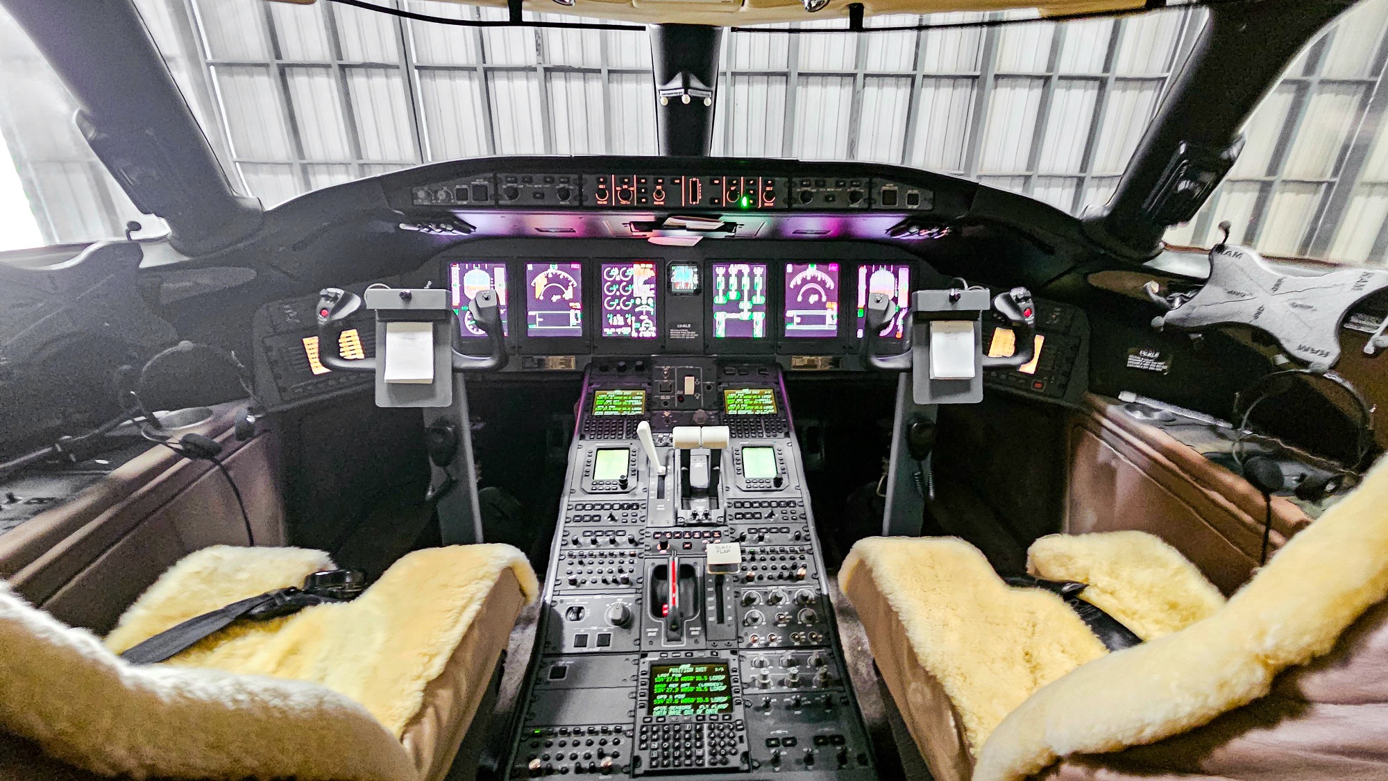 Bombardier Global 5000 — Work